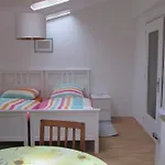 Bnb Erlach فندق مبيت وإفطار 3*
