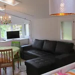 Bnb Erlach فندق مبيت وإفطار 3*