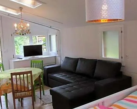 Bnb Erlach Bed and breakfast