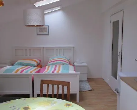 Bnb Erlach Bed & Breakfast 3*